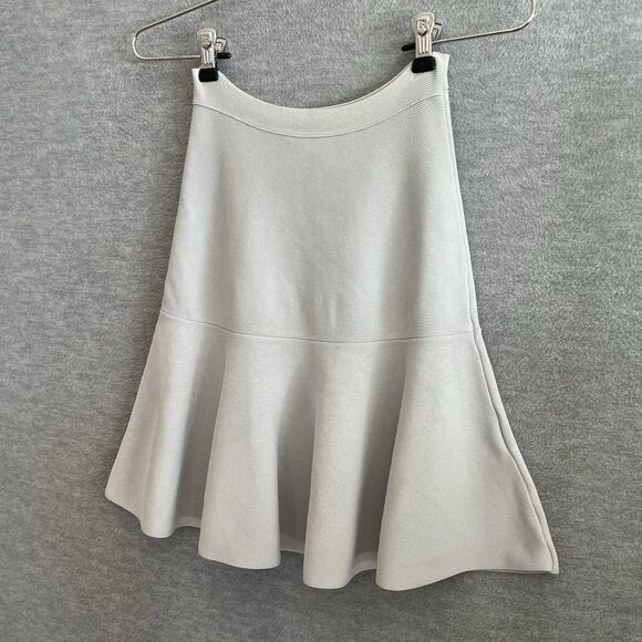 BCBG Amilya Flounce Sweater Mini Skirt Size XXS Skater Bodycon Tenniscore Preppy - Picture 4 of 10